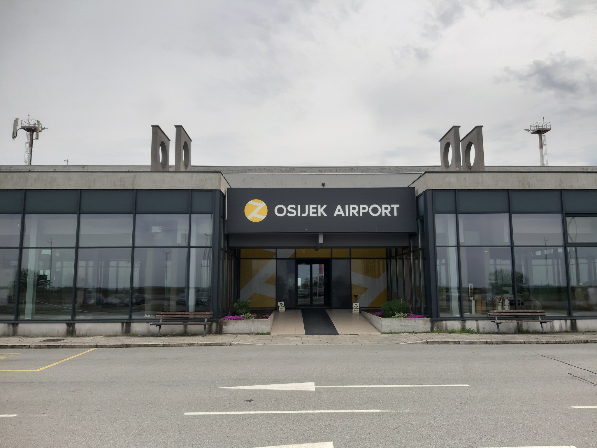 LDOS_Zračna_luka_Osijek_(10).jpg