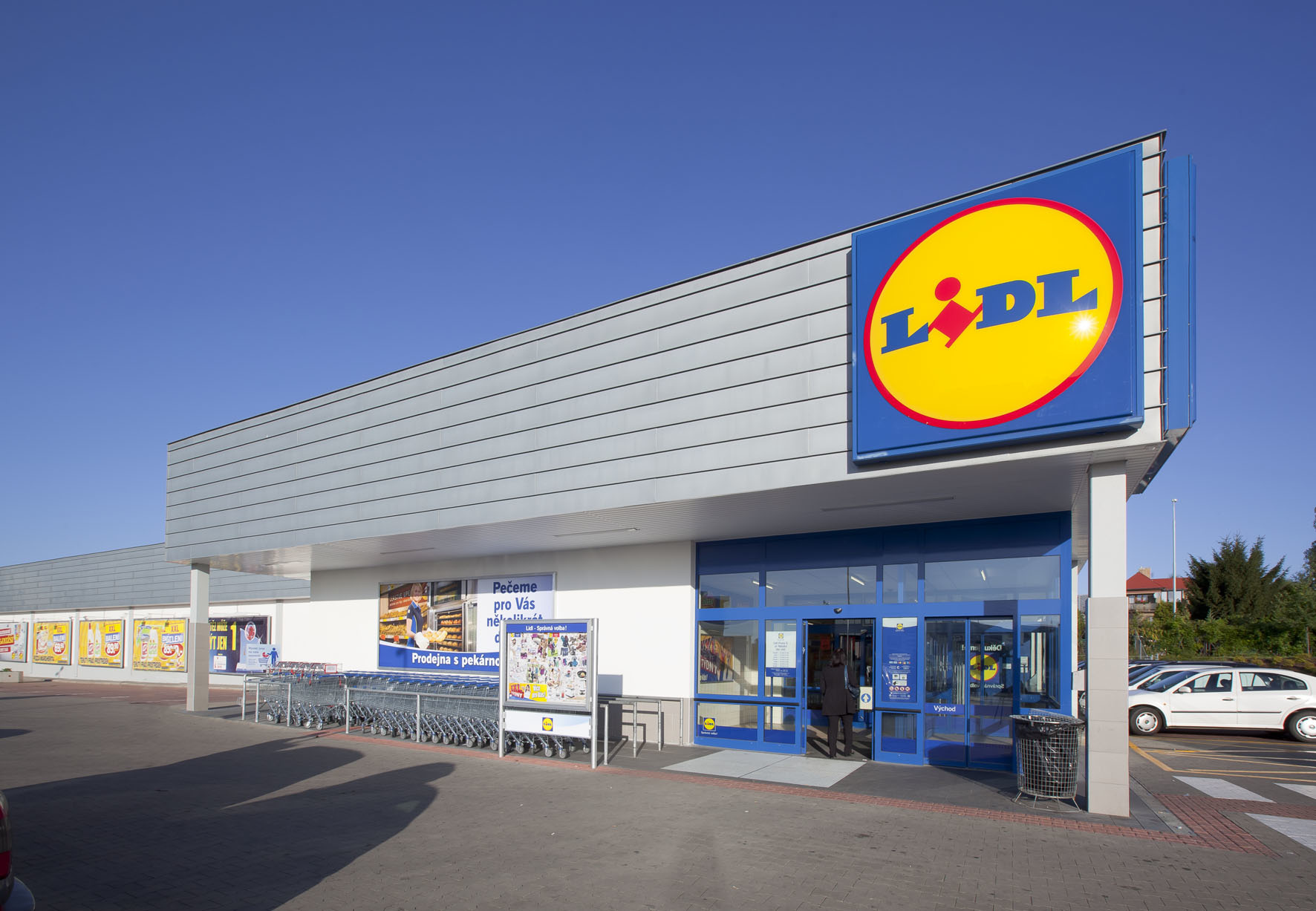 LIDL_prodejna_-_Nárožní_ulice.jpg
