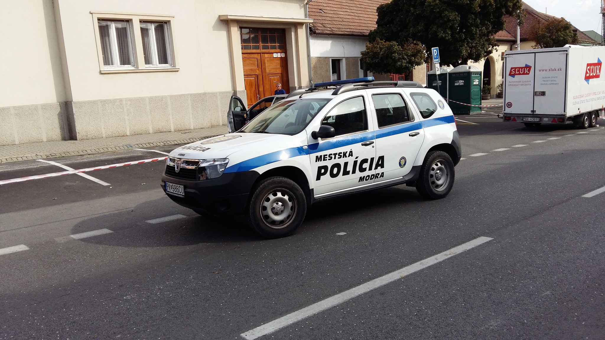 Mestská_polícia_v_Modre_1.jpg