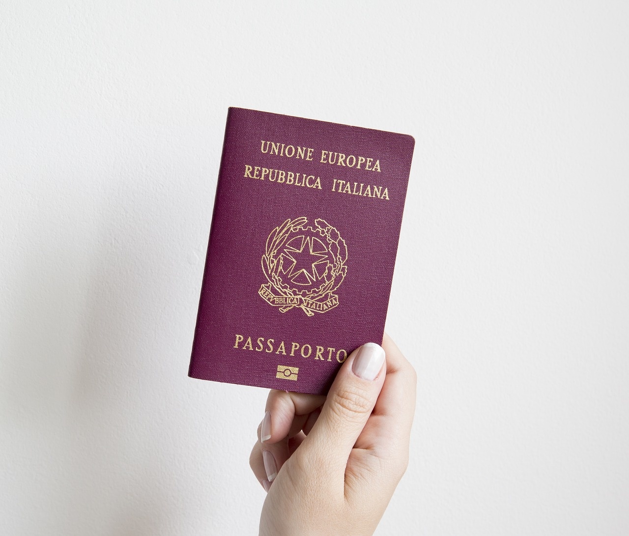 passport-2510290_1280.jpg