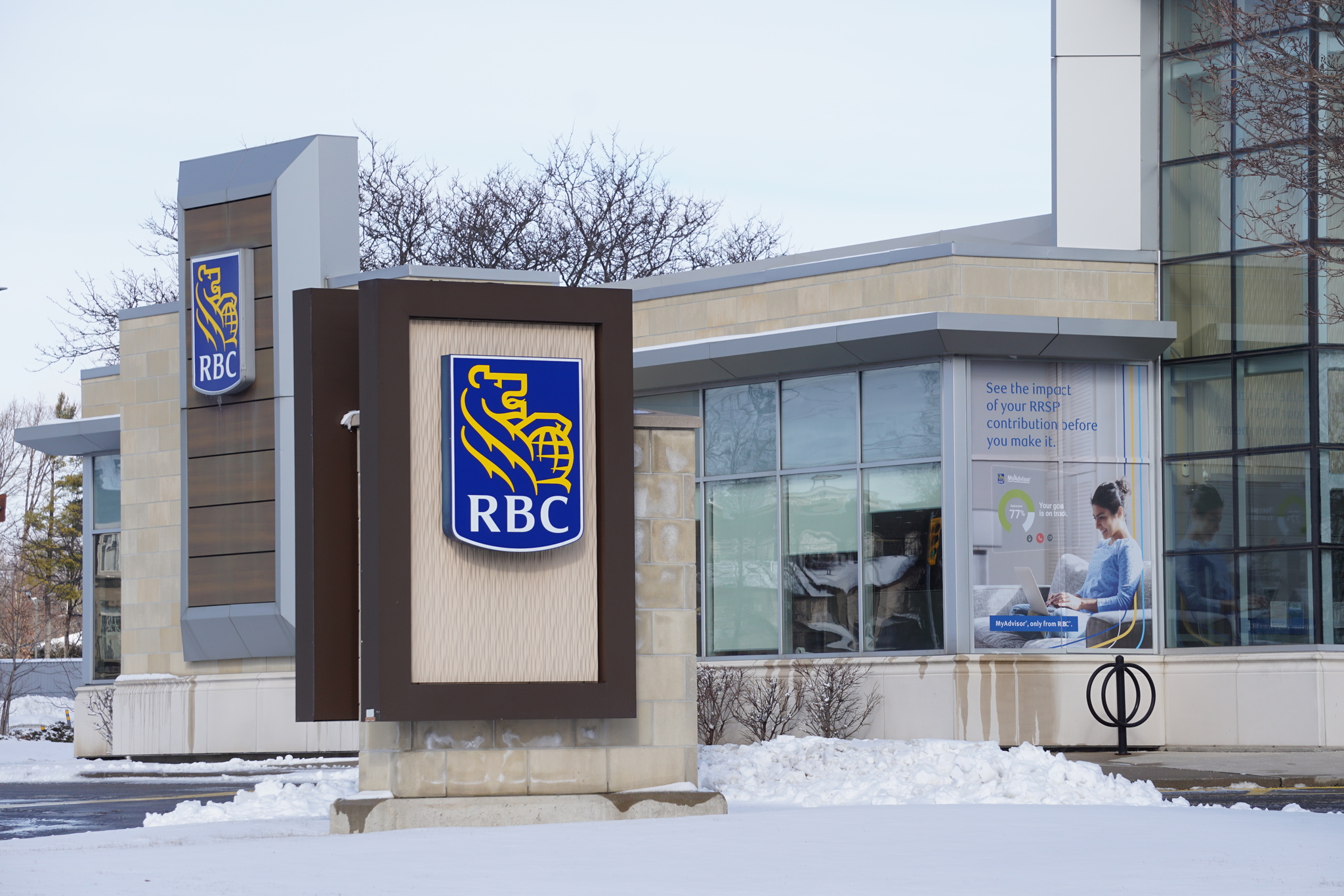 Royal_Bank_After_Storm_Burlington_Ontario_Canada.jpg