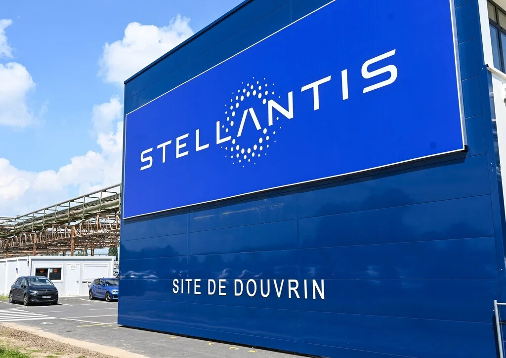 stellantis-021222-afp_1024x726.jpg