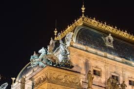 teatro praga.jpg