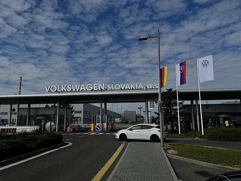volkswagen slovakia.jpg