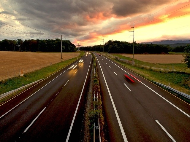 In arrivo le nuove targhe per le auto - camit.sk