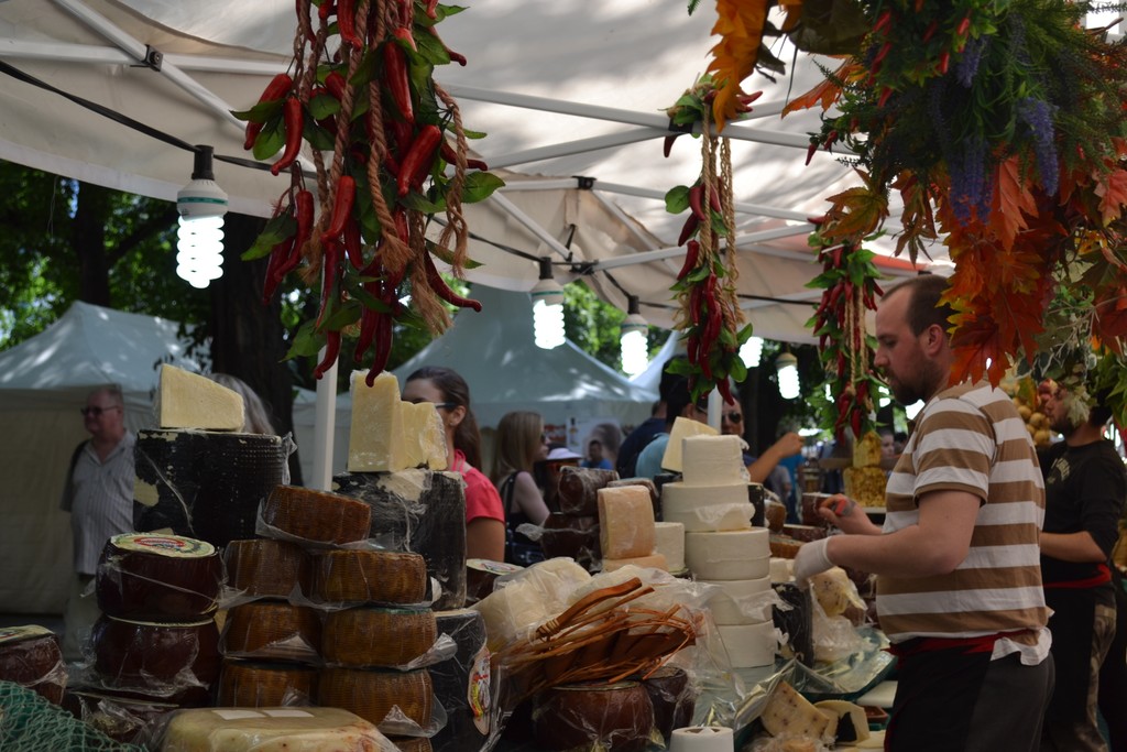 foto mercatino.JPG