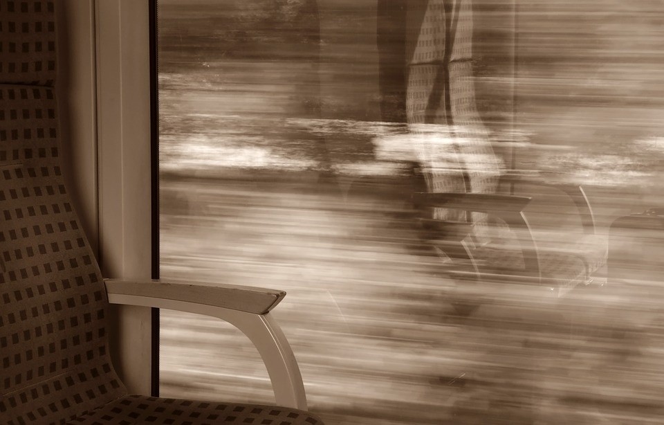 train-travel-1360739_960_720.jpg