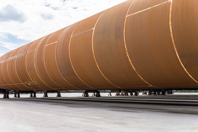 pipeline-1396613_640.jpg