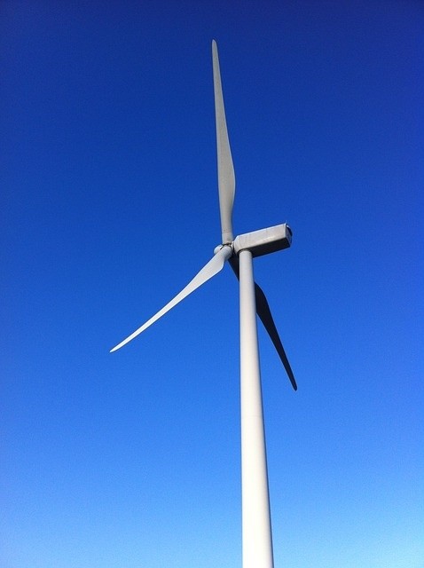wind-turbine-1125305_640.jpg
