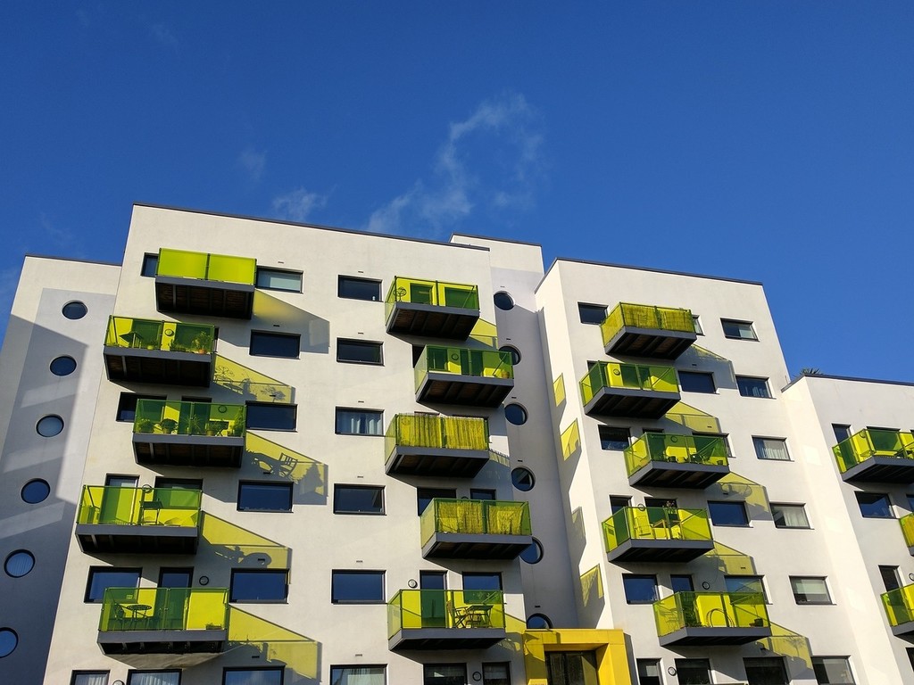 building-1841299_1280.jpg