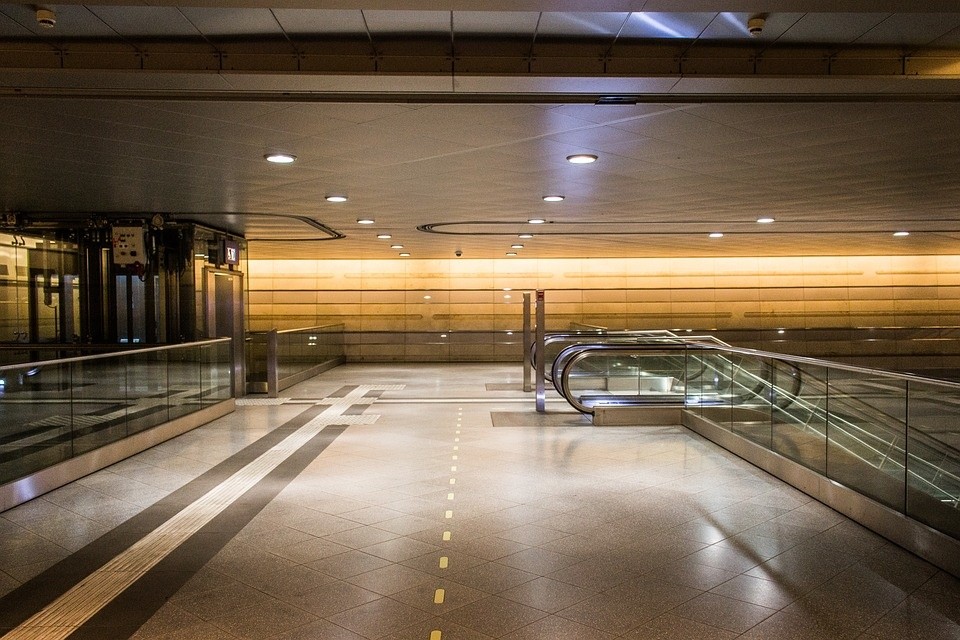 railway-station-2420226_960_720.jpg