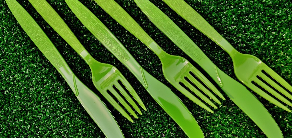 cutlery-2821397_1920.jpg