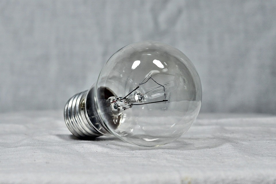 light-bulb-2132354_960_720.jpg