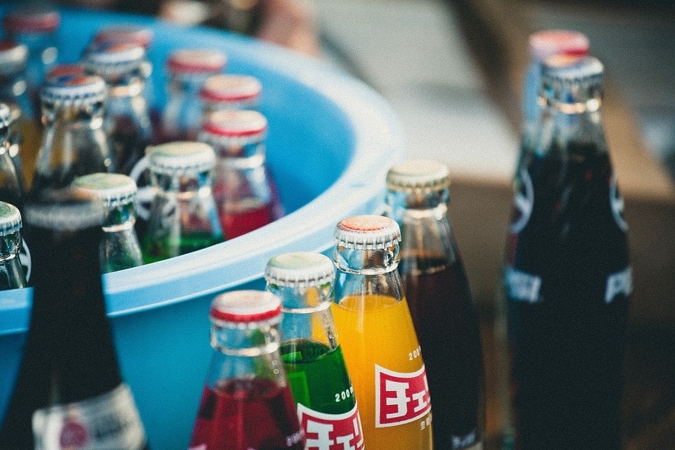 bottles-2606774_960_720.jpg