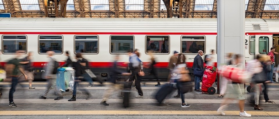 train-1807911_960_720.jpg