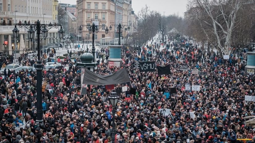 protest-pochod-jan-kuciak_03-clanokW.jpg