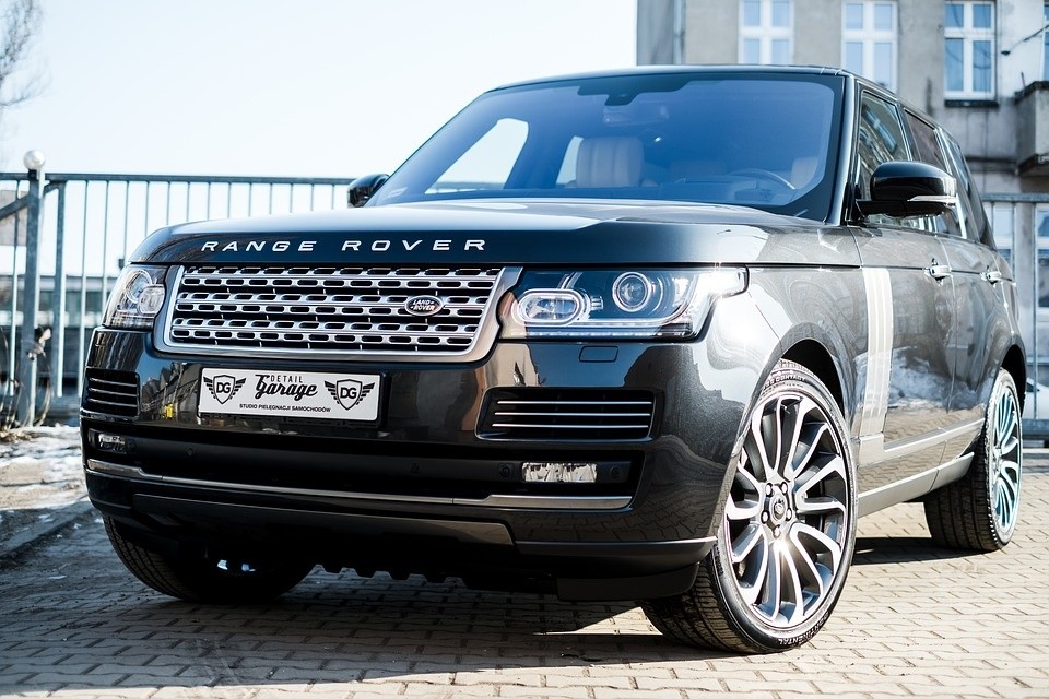 range-rover-2015636_960_720.jpg