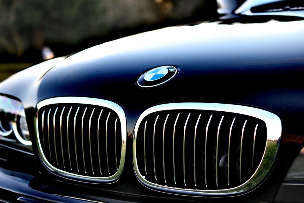 automotive-1838744_1280.jpg