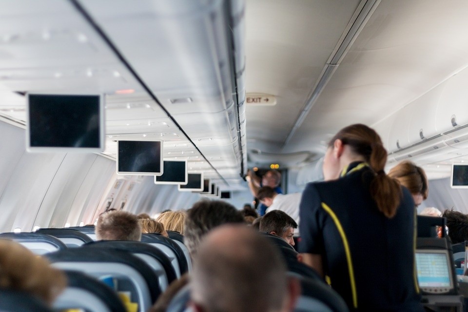 aircraft-2104594_960_720.jpg