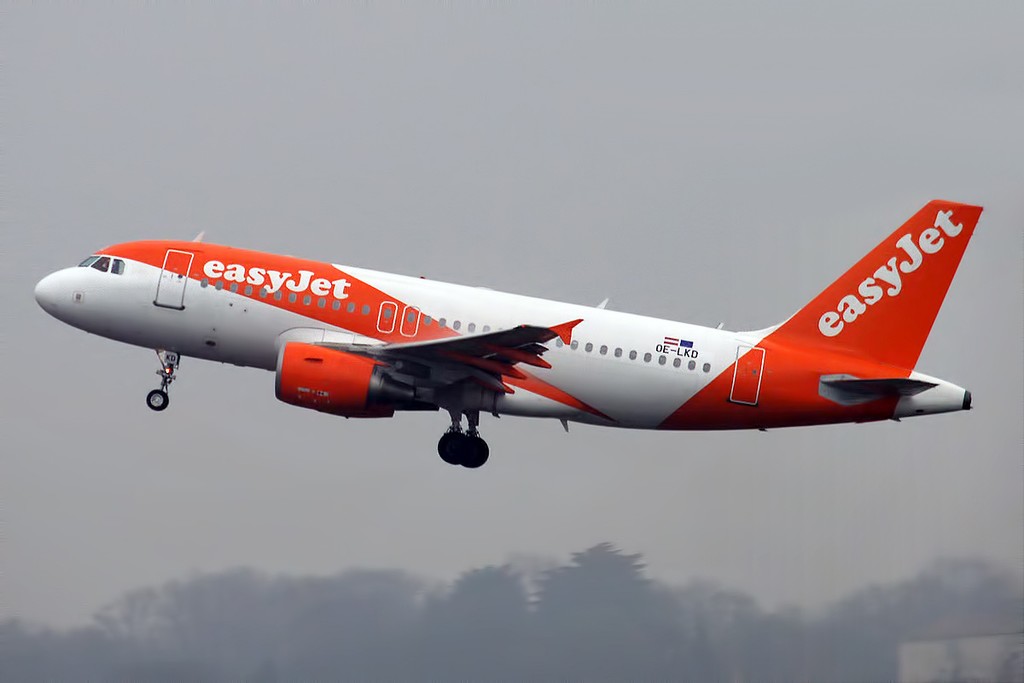 easy jet.jpg