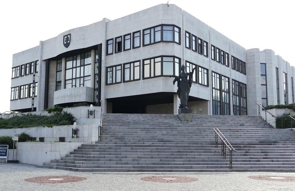 vláda sr.jpg