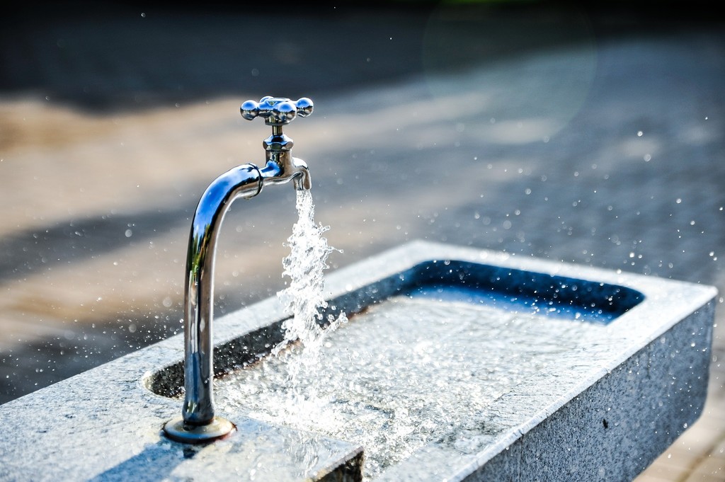 faucet-g921c51774_1920.jpg