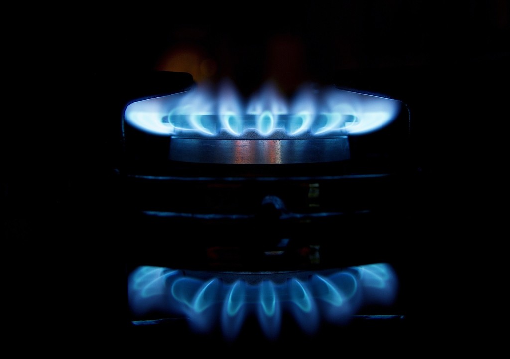 gas-g1382674a7_1920.jpg