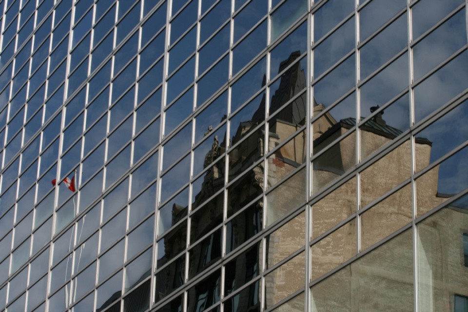glass-building_BTSVMWKZUD (1).jpg