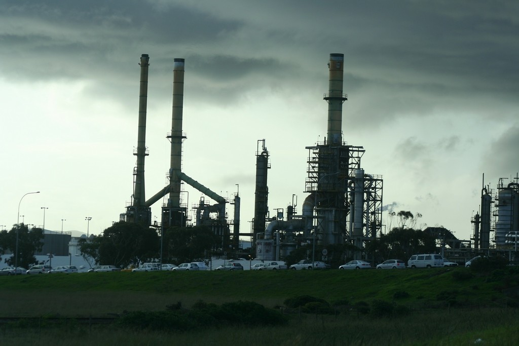 refinery-g648c5d236_1920.jpg