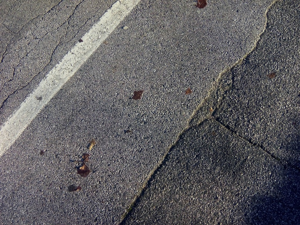 road-gcceebe372_1920.jpg