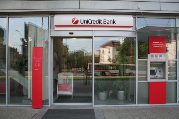 unicredit-bratislava-676x451.jpg