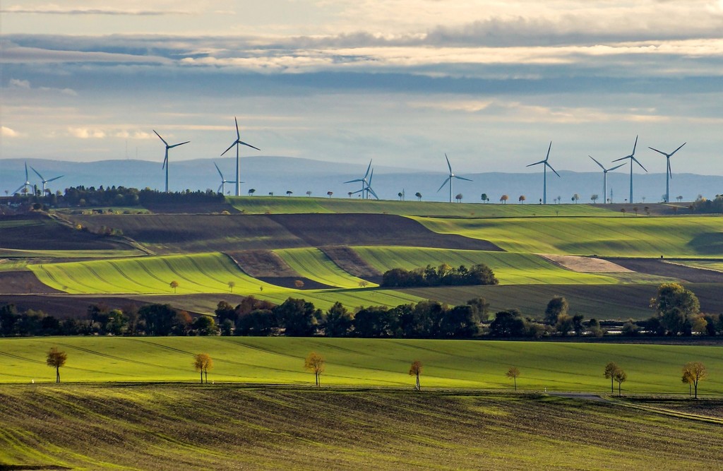 windmills-gee3b0f737_1920.jpg