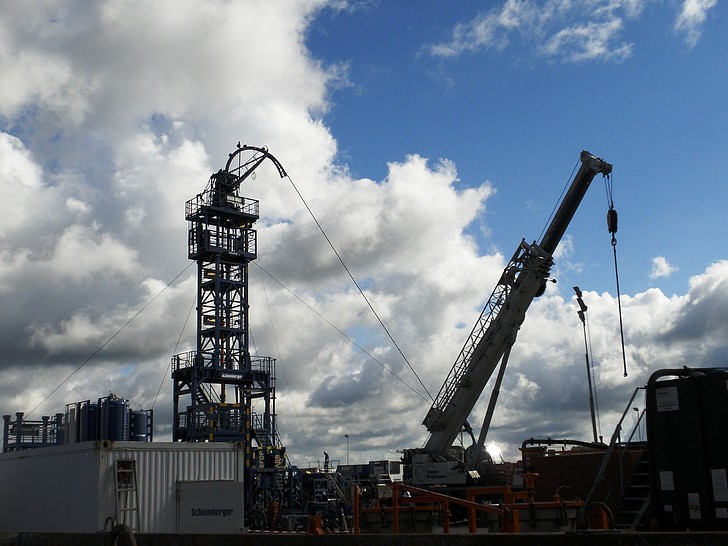 fracturing-shale-gas-natural-gas-preview.jpg
