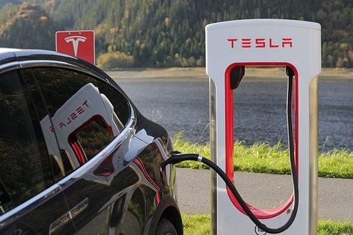 Tesla.jpg