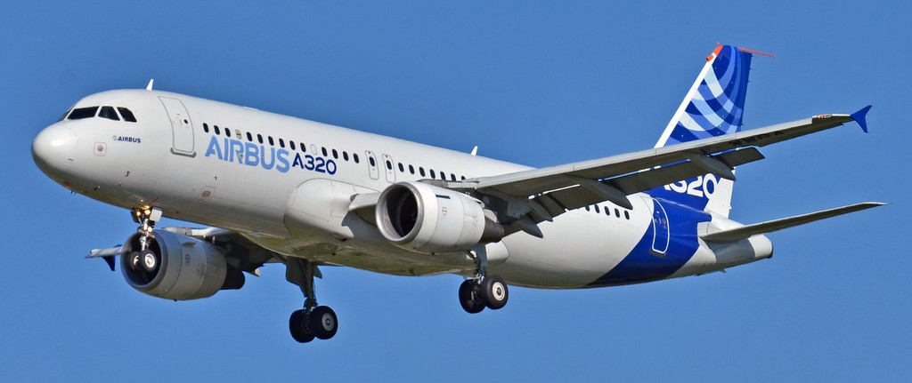 Airbus_A320-200_Airbus_Industries_(AIB)_'House_colors'_F-WWBA_-_MSN_001_(10276181983)_crop.jpg