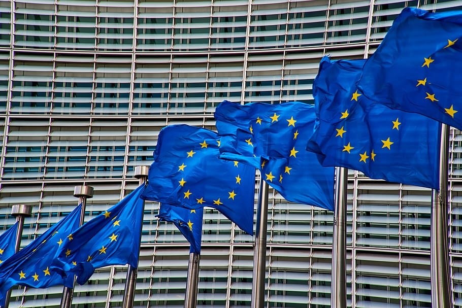 brussels-europe-flag-european-commission.jpg