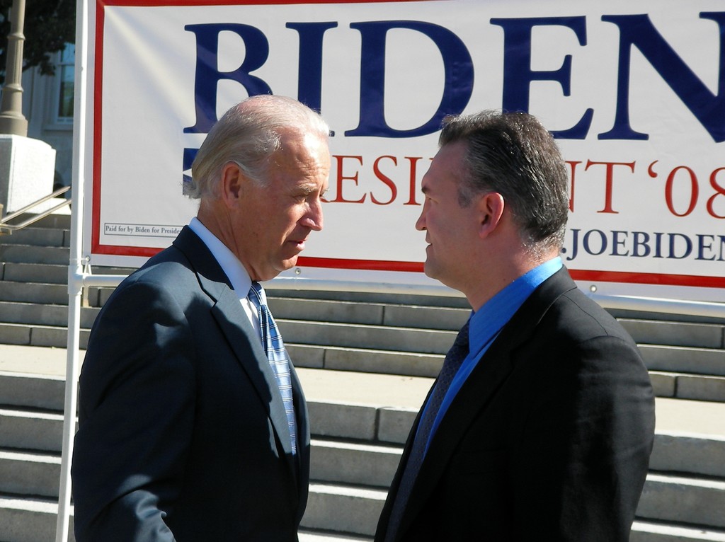 Joe_Biden_and_Kevin_McCarthy.jpg