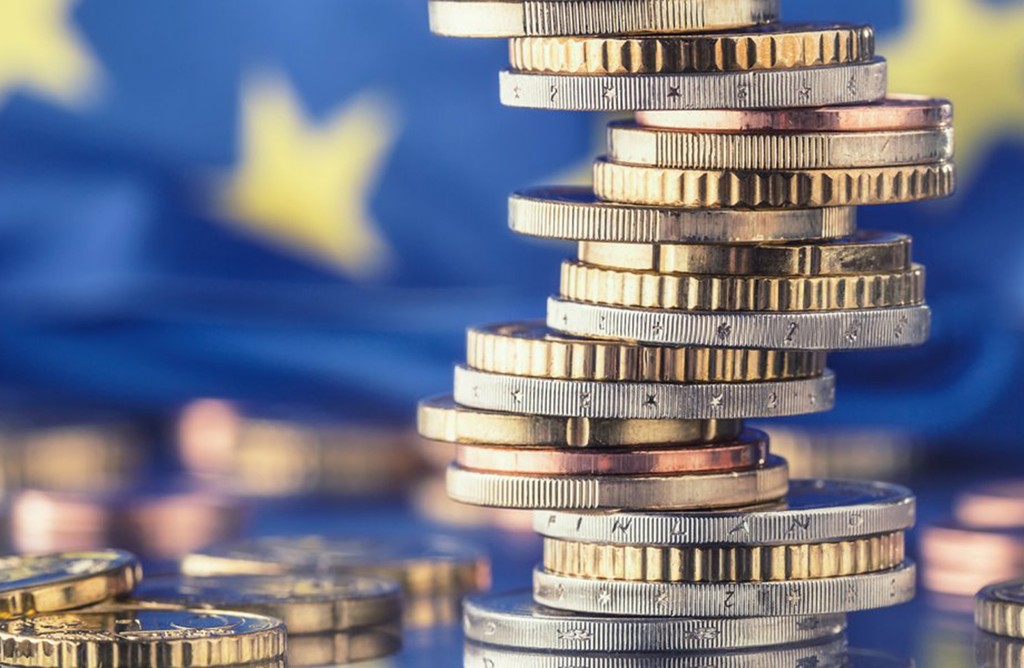 euro and money.jpg
