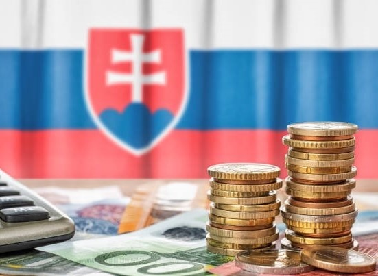 money slovakia.jpg
