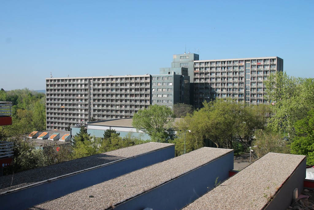 Bratislava,_VŠ_koleje,_Mlýnská_dolina,_2018_(02).jpg