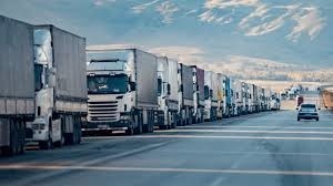 camion in colonna.jpg