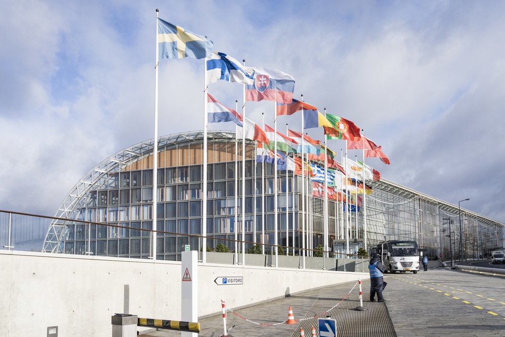 European_Investment_Bank_Group_Headquarters_in_Kirchberg,_Luxembourg.jpg