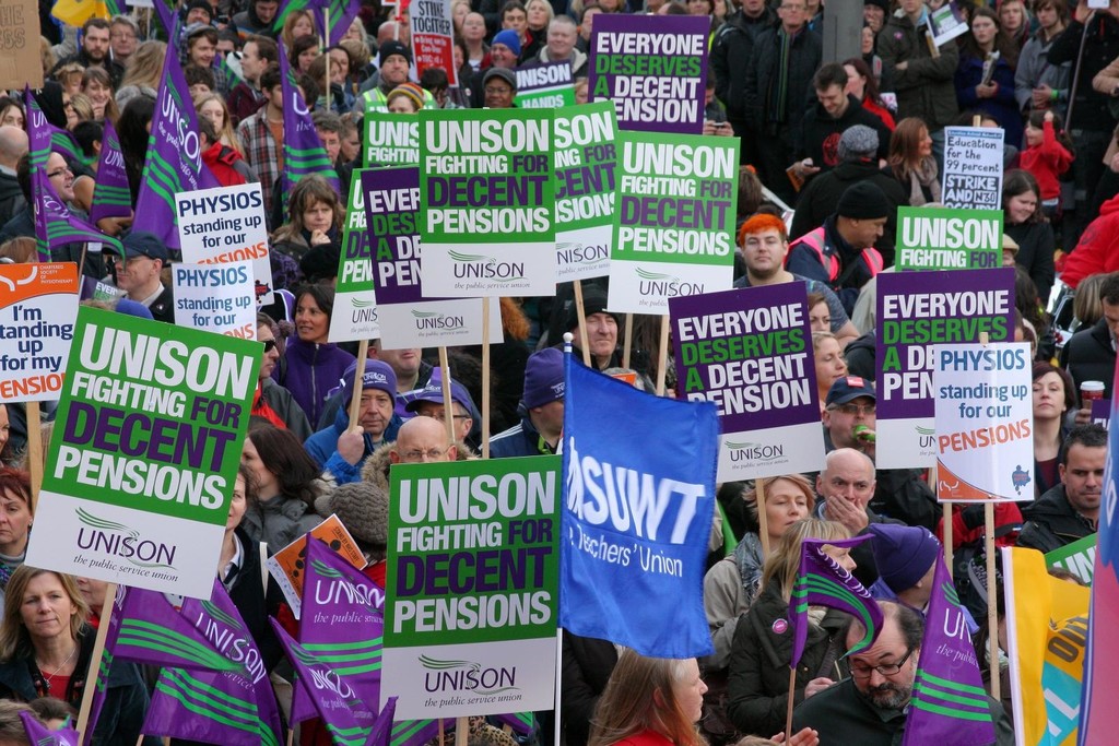 Leeds_public_sector_pensions_strike_in_November_2011_9.jpg