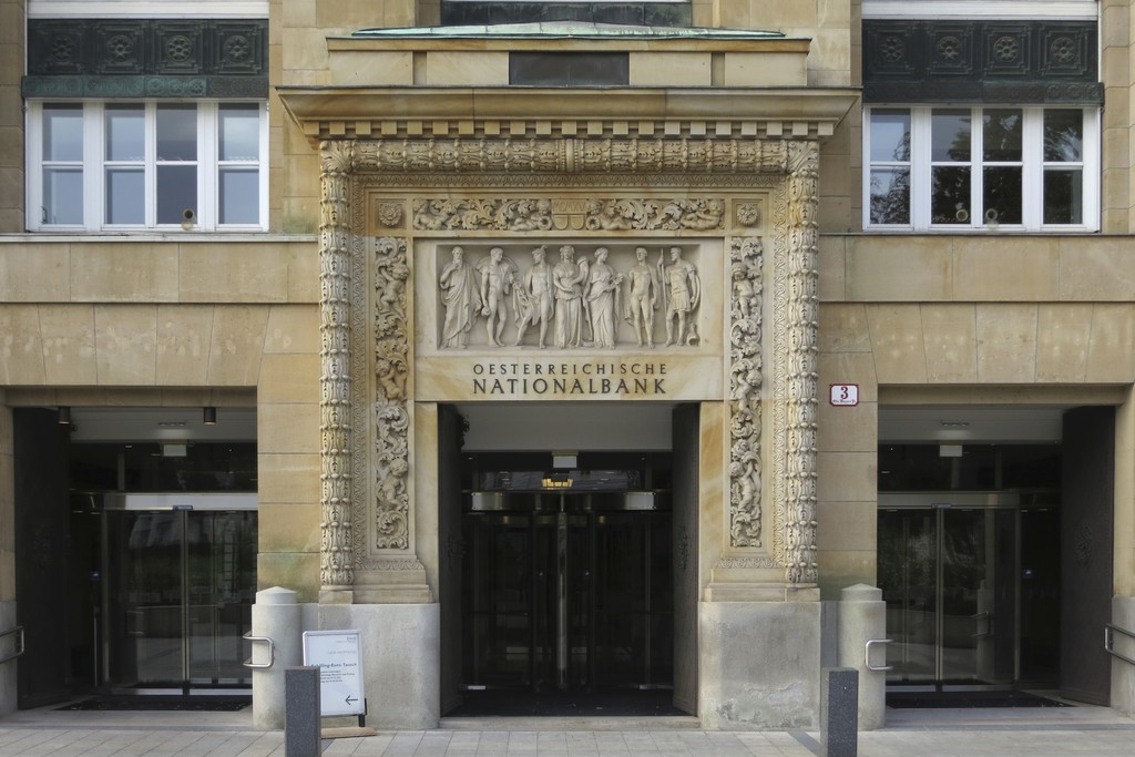 Österreichische_Nationalbank_Portal.jpg