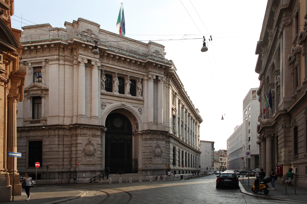 Palazzo_della_Banca_d'Italia,_Milano_(Broggi,_Nava_1907-1912).jpg