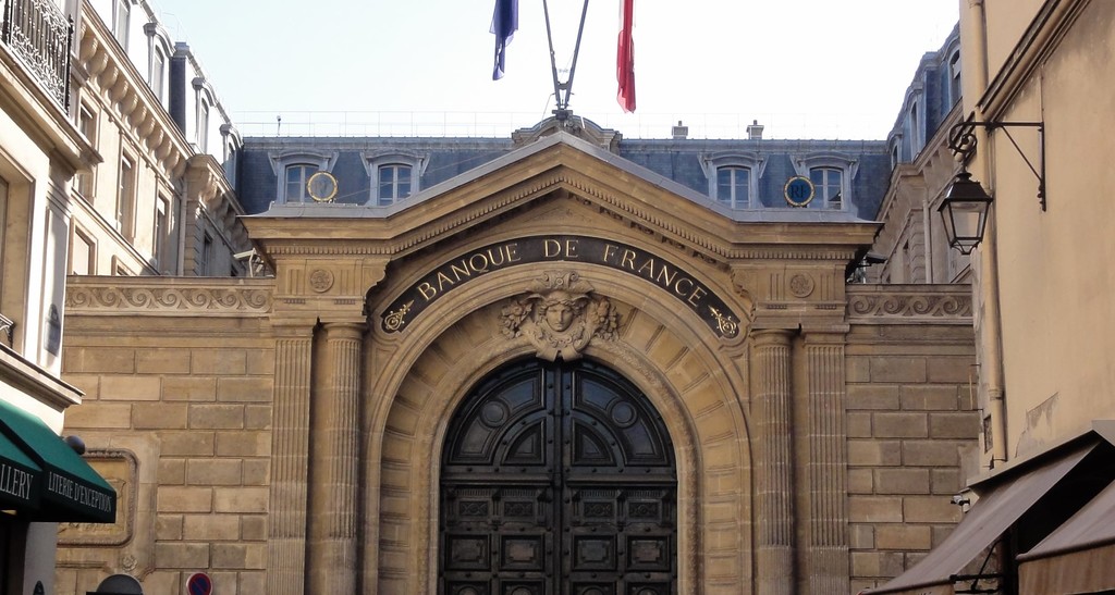 paris-75001-rue-catinat-vers-rue-la-vrilliere-20120526-bdf.jpg