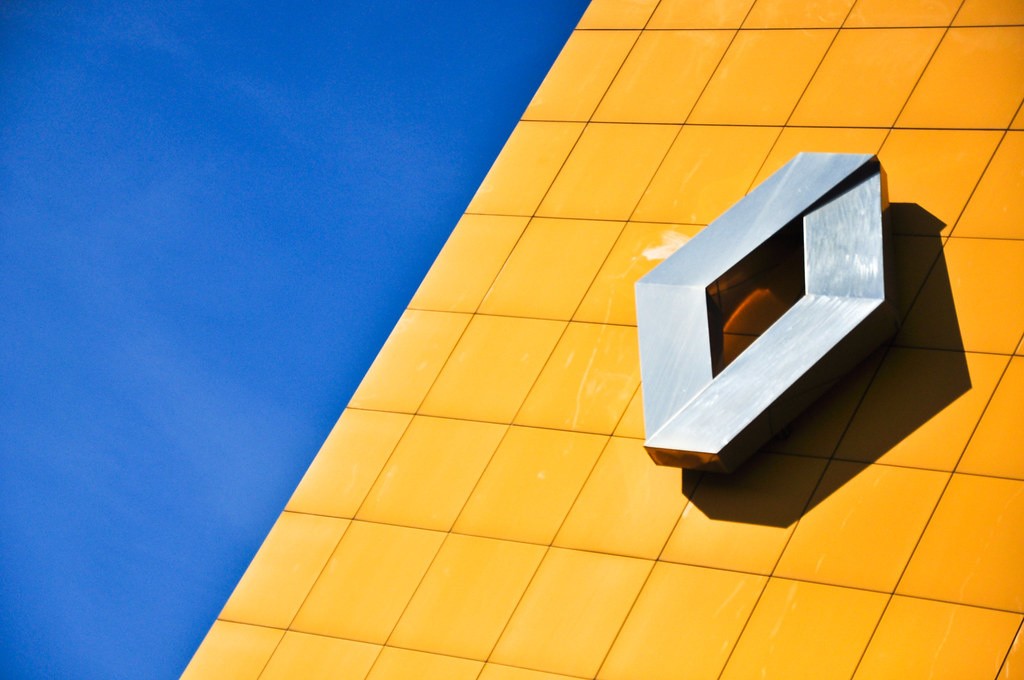 Renault.jpg