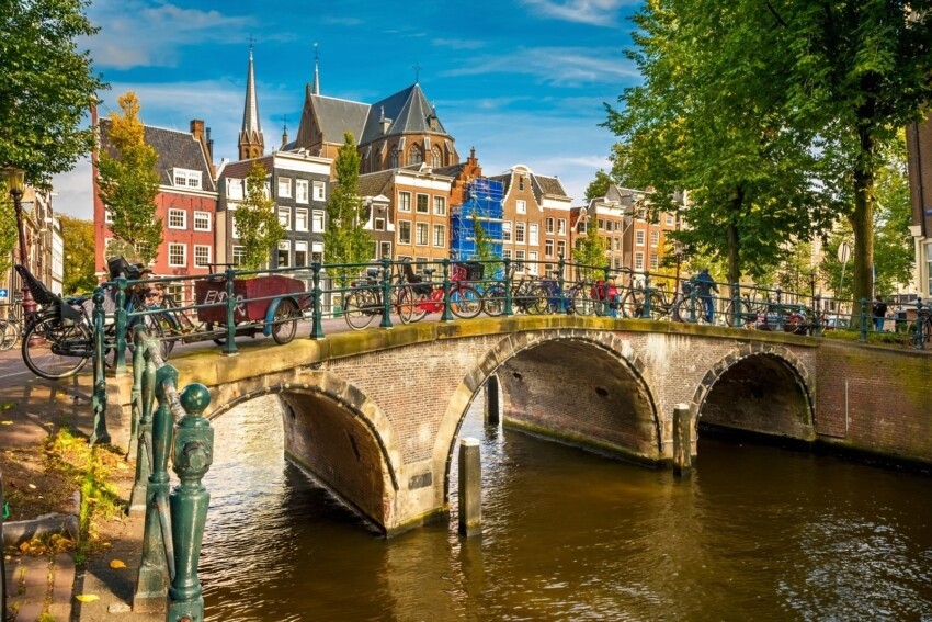 Amsterdam.jpg