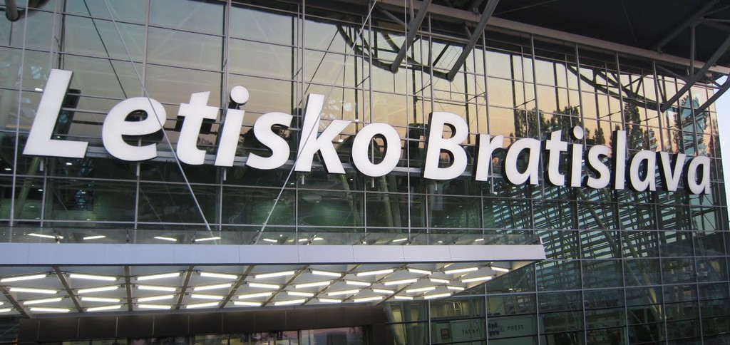 Bratislava airport.jpg