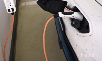 auto elettrica1.jpg